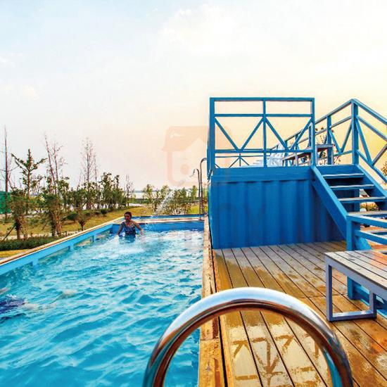 container swimming pool